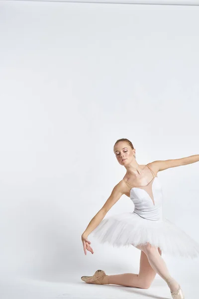 Ballerine Tutu Effectuant Des Exercices Danse Photo Haute Qualité — Photo