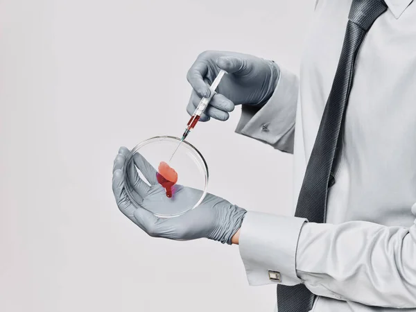 Аналіз крові медичні рукавички дослідження медицини — стокове фото