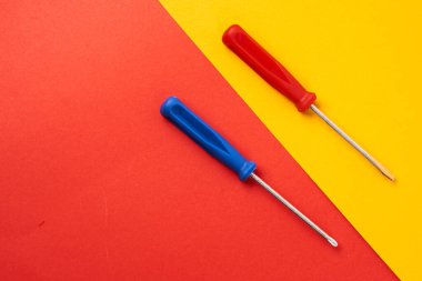 Çift arka plan tamir ekipmanları endüstrisinde tornavidalar