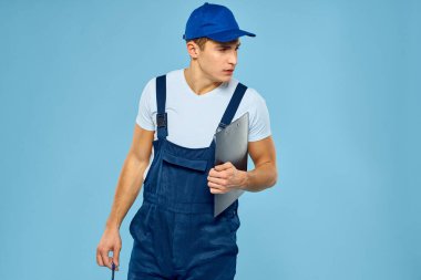 Servis elemanı mavi arkaplan sunuyor.