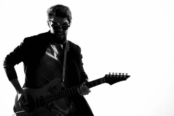 Man with guitar music performance entertainment contemporary performer sunglasses studio — Stock Photo, Image