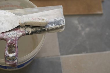 İnşaat onarım tesisi araçları çalışma ekipmanları geliştirme