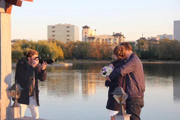 Gençler açık havada ilk randevu