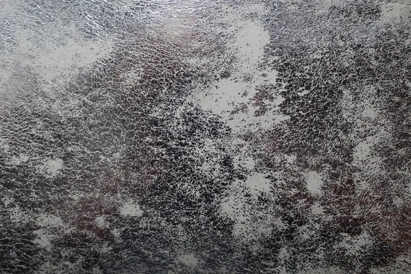 Gümüş arka plan eski metal Rust parlayan cilt tasarım. Eserlerin bir dekor için gri eski püskü doku. Yatay fotoğraf.
