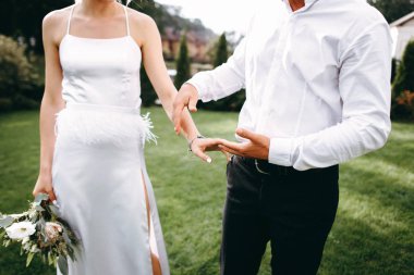 Düğün çift açık poz