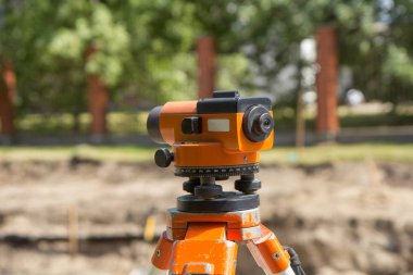 toprak arazi ekipman teodolit
