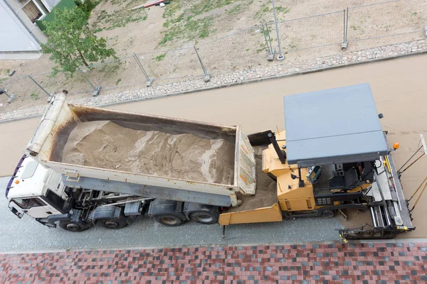 Máquina de pavimentación de asfalto —  Fotos de Stock