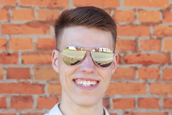 Young man portrait — Stock Photo, Image