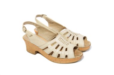 yaşlı kadın ayakkabı