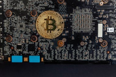 Bitcoin yalan ekran kartı incelemesi kavramı üzerine. Bankacılık web ve uluslararası ağ ödeme elektronik sanal para. Kripto para birimi sembolü
