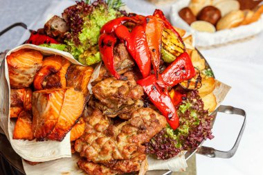 et, sebze ve balık ızgara