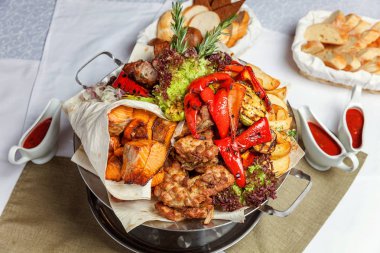 et, sebze ve balık ızgara