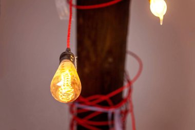 ampul akkor vintage lamba edison asılı dekore edilmiş iç odası