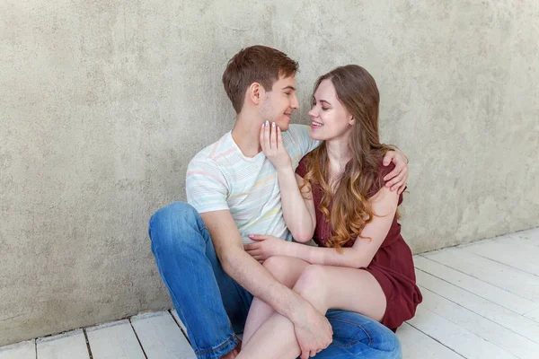 Young Couple Love Couple Supporting Each Other Relying Each Other — Stock Photo, Image