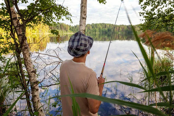 Рибалка Рибалка Прекрасному Озері — стокове фото