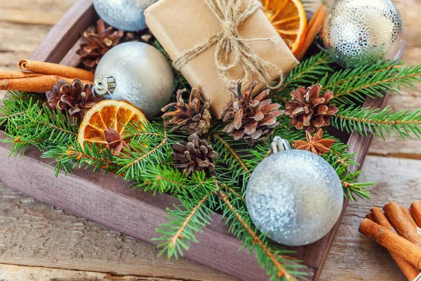 Vánoce Nový Rok Složení Zimní Objekty Dárkový Box Jedle Větev — Stock fotografie