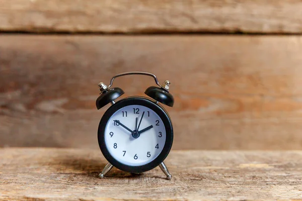 Ringing Twin Bell Vintage Classic Alarm Clock Old Shabby Rustic — Stock Photo, Image