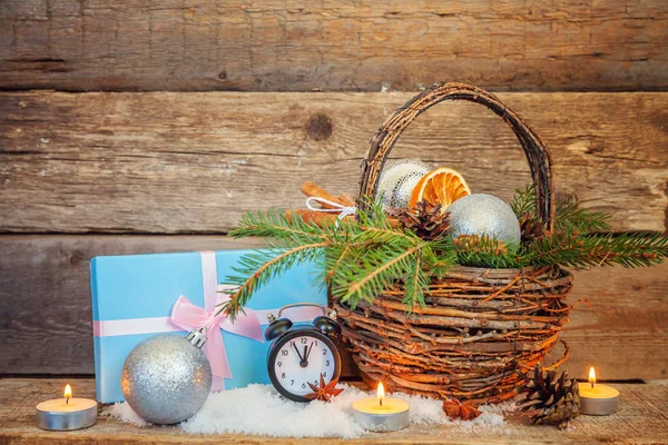 Vánoce Nový Rok Složení Zimní Předměty Dárkové Krabice Jedle Větev — Stock fotografie