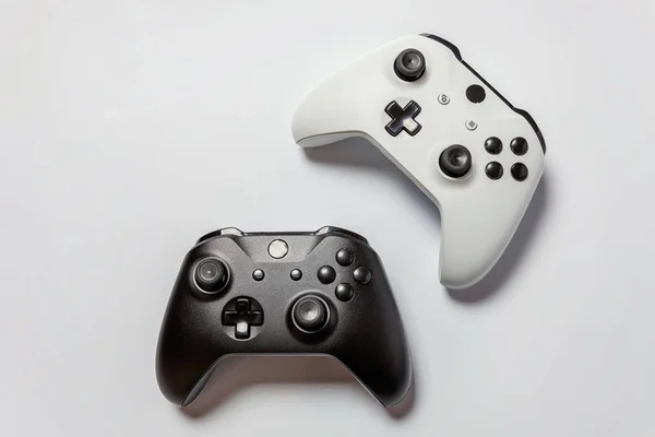 Joystick bianco e nero su sfondo bianco — Foto Stock