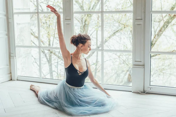 Jeune Danseuse Classique Cours Danse Belle Ballerine Gracieuse Pratique Des — Photo