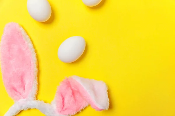 Feliz Concepto Pascua Preparación Para Las Vacaciones Huevos Blancos Decorativos —  Fotos de Stock