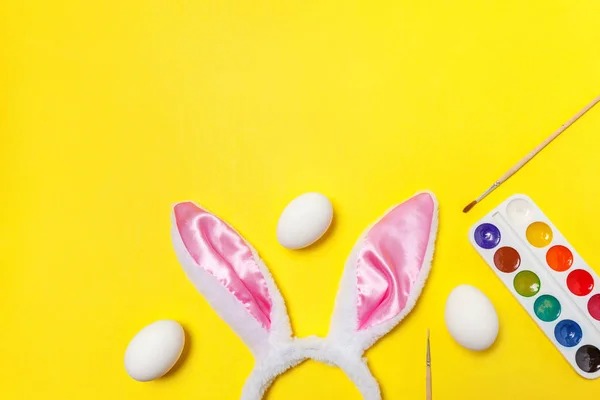 Feliz Concepto Pascua Preparación Para Las Vacaciones Huevos Decorativos Coloridas —  Fotos de Stock