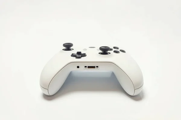 Joystick blanc sur fond blanc — Photo