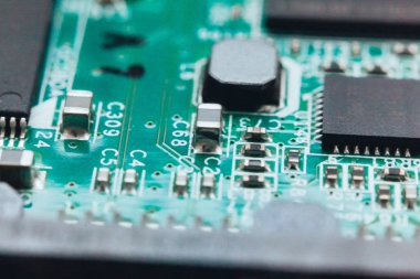 Devre kartını tamir. Elektronik donanım modern teknoloji. Anakart dijital kişisel bilgisayar çipi