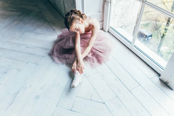 Genç balerin dans sınıf