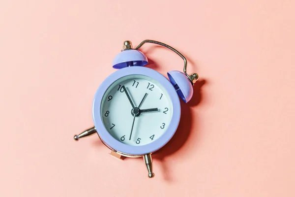 Simply Minimal Design Ringing Twin Bell Vintage Classic Alarm Clock — Stock Photo, Image