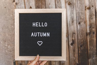 Sonbahar Arkaplanı. Ahşap arka planda 