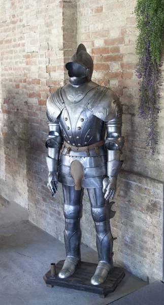 medieval armor for personal protection in war knight
