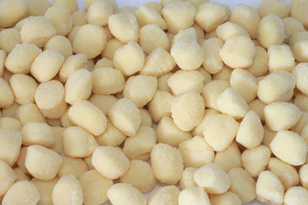 水小麦粉とジャガイモのニョッキ — ストック写真