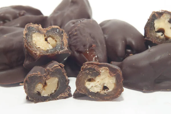 Datums Van Gedroogde Vruchten Bedekt Met Een Laagje Chocolade — Stockfoto