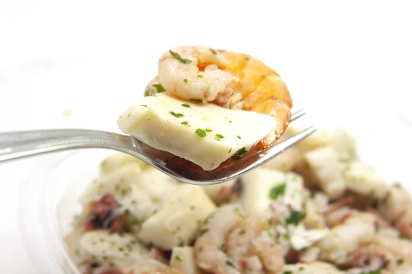 Sea Salad Topped Transparent Tub Shrimp — Stock Photo, Image