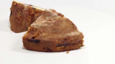 Geleneksel Mantuan Şirine pastası ve çilek üzümü.