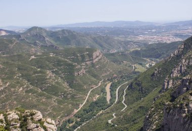 Montserrat dağdan göster