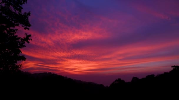 Ηλιοβασίλεμα Πάνω Από Ορεινό Τσιάνγκ Ράι Κατά Διάρκεια Της Χειμερινής — Αρχείο Βίντεο