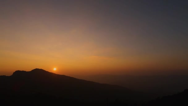 Tayland Kuzey Yerlerde Günbatımı — Stok video