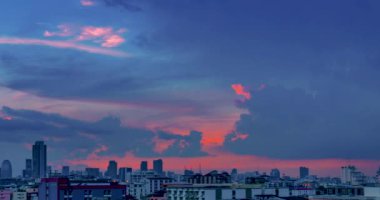 Cityscape günbatımı zaman atlamalı