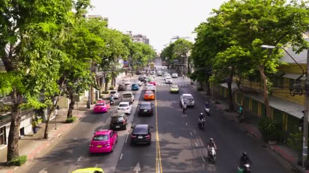 Green Road Verkeer Niet Chaotisch Het Weekend — Stockvideo