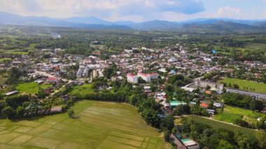 Şehir manzarası yukarıdan, Kuzey Tayland.