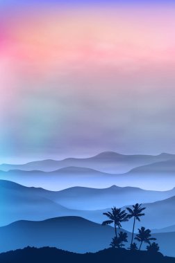 palmiye ağacı ve Dağları sis arka plan