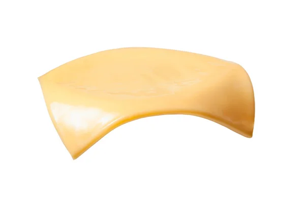 Tranches de fromage jaune isolées sur fond blanc — Photo