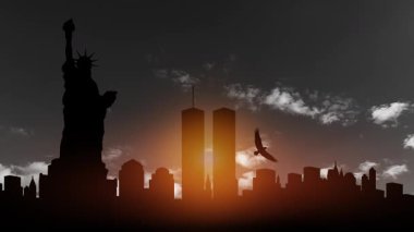 New York silueti, İkiz Kuleler ve Özgürlük Heykeli ve günbatımında siyah beyaz gökyüzünün arka planında yükselen kartal. 09.11.2001 Amerikan Vatanseverlik Günü afişi.