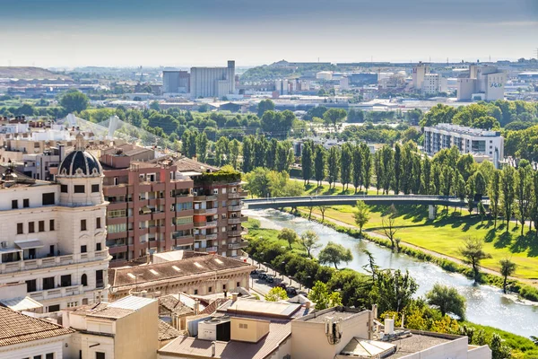 Częściowy Widok Miasta Lleida Rzeki Segres Która Przecina Katalonia Hiszpania — Zdjęcie stockowe