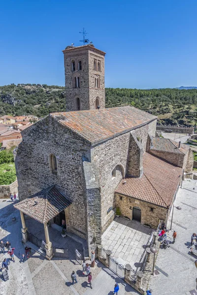 Средневековая церковь в деревне Буитраго-де-Лозоя. madrid Испания . — стоковое фото
