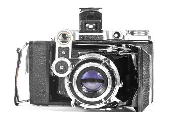 Bir akordeon lens ile antika fotoğraf makinesi izole