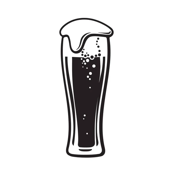 Verre de bière avec mousse. Illustration vectorielle dessinée à la main isolée sur blanc . — Image vectorielle