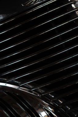 Parlak, Krom Radyatör, nadir, eski model araba.